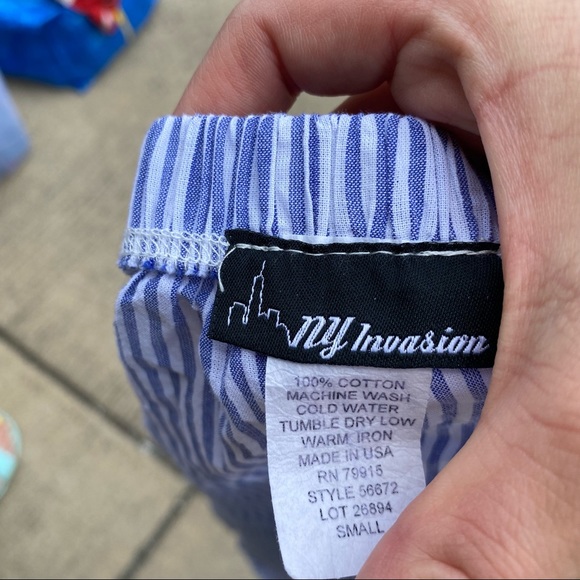 Blue White Off the Shoulder Boutique Top - Picture 7 of 7